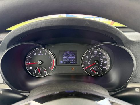Used 2020 Kia Optima LX FWD image 9