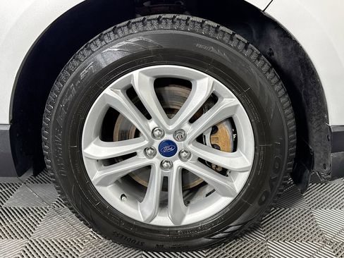 Used 2019 Ford Edge SEL w/ Cold Weather Package image 31