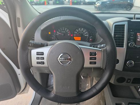 Used 2017 Nissan Frontier S image 35