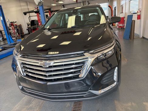 Used 2022 Chevrolet Equinox Premier FWD image 6