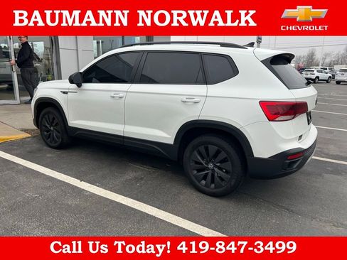 Used 2024 Volkswagen Taos S image 4