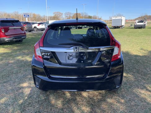 Used 2017 Honda Fit EX image 4