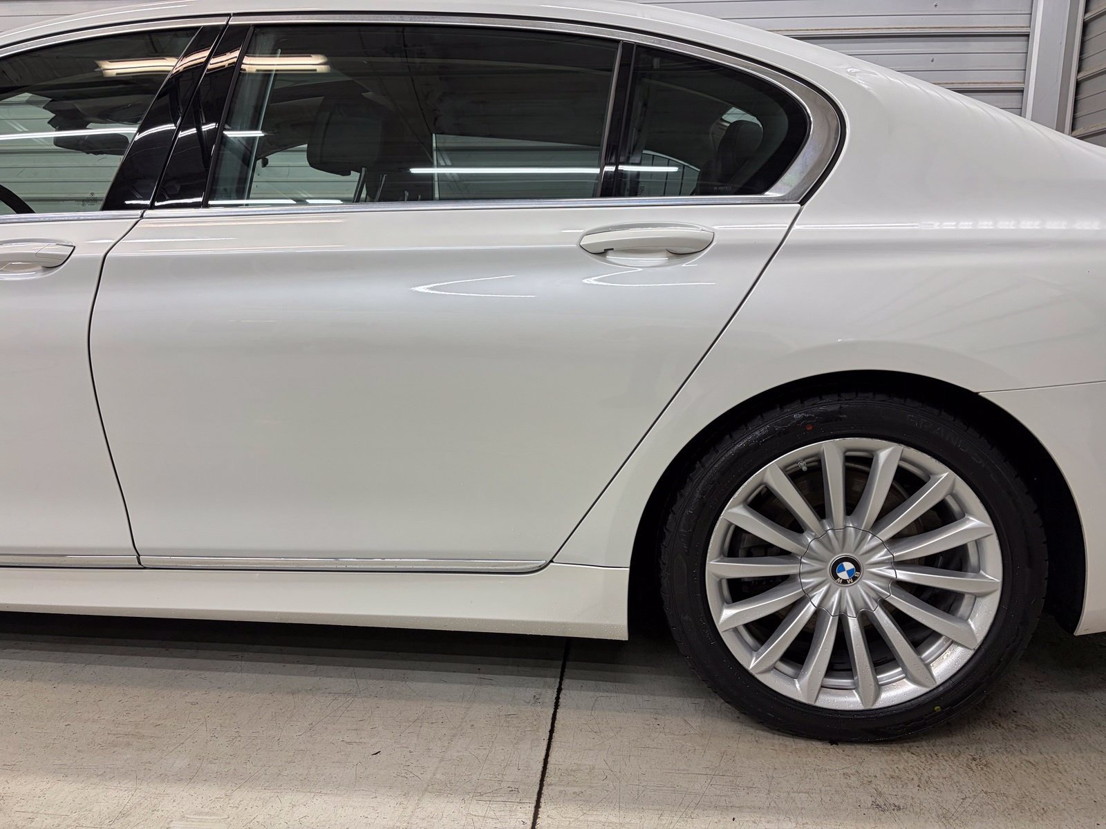 Used 2022 BMW 740i xDrive w/ Premium Package AWD/4WD image 8