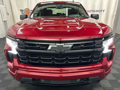 Used 2025 Chevrolet Silverado 1500 RST w/ Z71 Off-Road Package AWD/4WD image 3