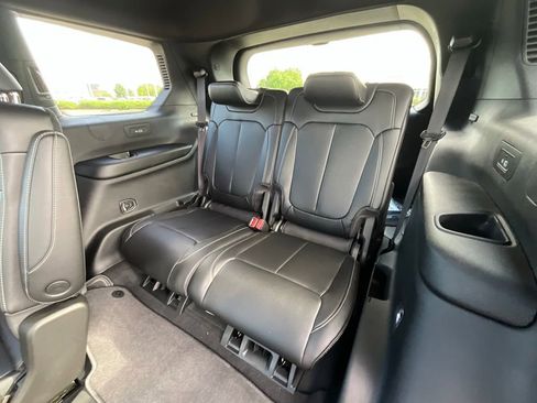 New 2025 Jeep Grand Cherokee L Limited w/ Black Appearance Package image 20