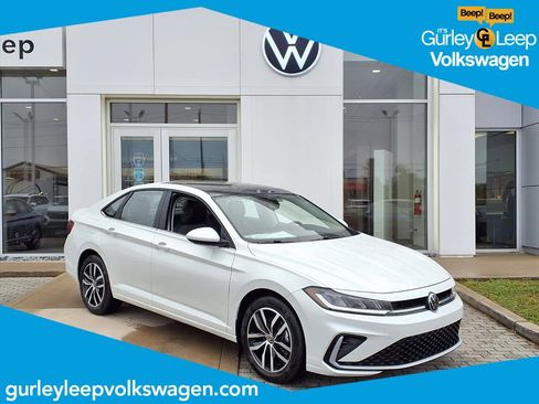 New 2026 Volkswagen Jetta SE image 1