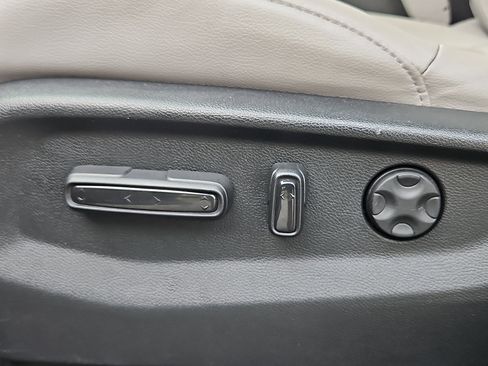 Used 2020 Honda CR-V EX-L image 28