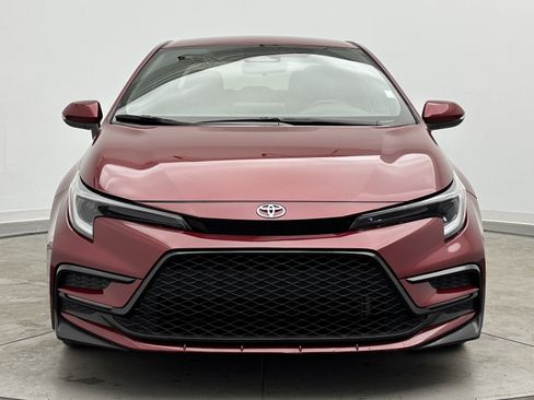 Used 2023 Toyota Corolla SE image 2