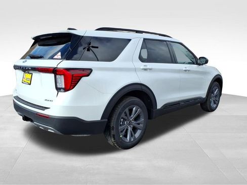 New 2026 Ford Explorer Active w/ Active Comfort Package AWD/4WD image 12