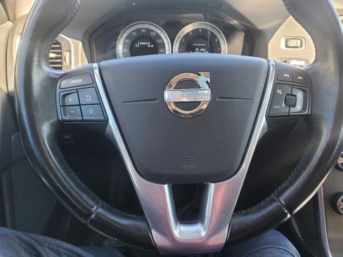 Used 2012 Volvo S60 T5 image 17