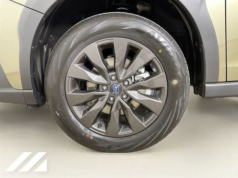 Used 2025 Subaru Outback Onyx Edition AWD/4WD image 34