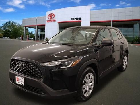 Certified 2024 Toyota Corolla Cross L AWD/4WD image 7