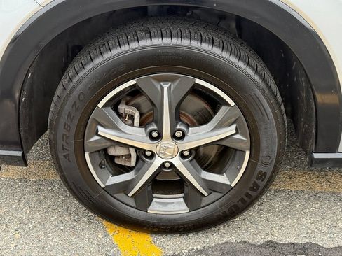 Used 2025 Honda HR-V EX-L image 10