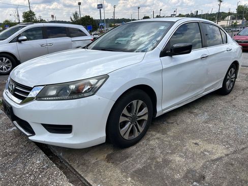 Used 2015 Honda Accord LX image 4