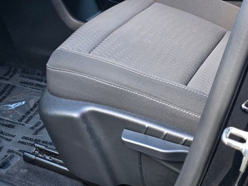 Used 2025 Chevrolet Equinox LT image 21