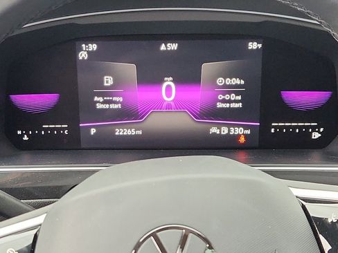 Used 2022 Volkswagen Tiguan SE R-Line image 26