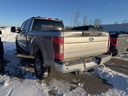 Used 2020 Ford F350 Lariat image 9