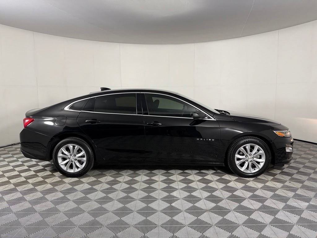 Used 2025 Chevrolet Malibu LT FWD image 5