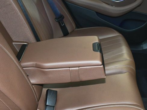 Used 2023 Mercedes-Benz E 350 4MATIC Sedan image 57