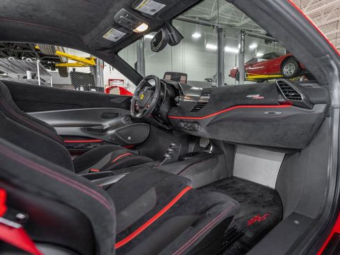 Certified 2019 Ferrari 488 Pista Coupe RWD image 18