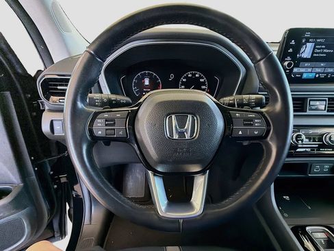 Used 2024 Honda Pilot EX-L image 10
