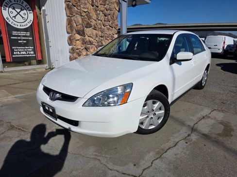 Used 2004 Honda Accord LX image 2