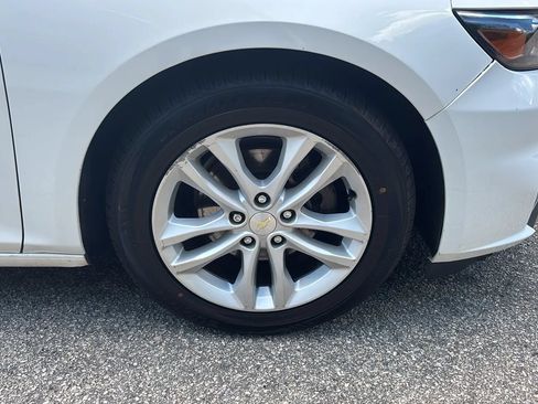 Used 2018 Chevrolet Malibu LT FWD image 24