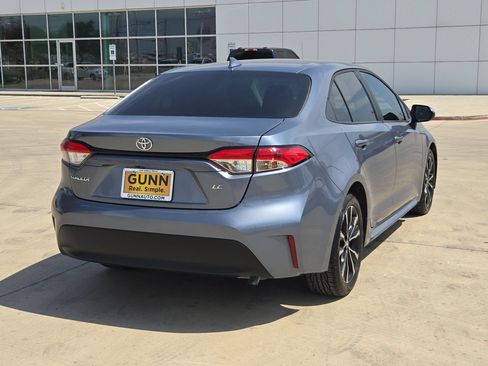Used 2024 Toyota Corolla LE FWD image 3