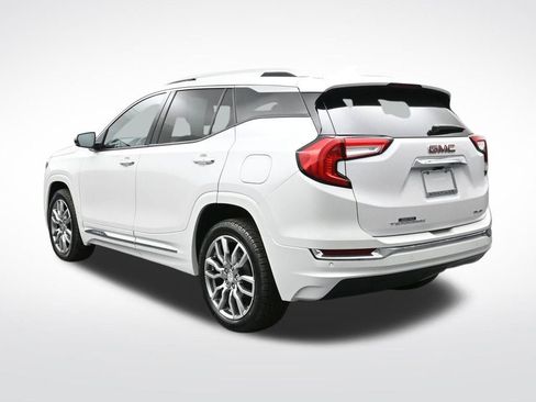 Used 2022 GMC Terrain Denali image 5
