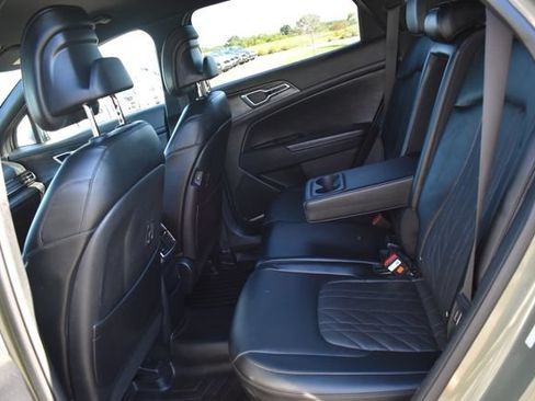 Certified 2025 Kia Sportage X-Line AWD/4WD image 18