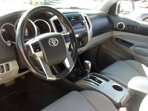 Used 2012 Toyota Tacoma PreRunner w/ TRD Sport Pkg RWD image 6