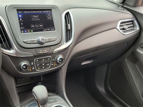Used 2024 Chevrolet Equinox LT image 26