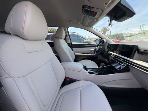 New 2026 Hyundai Tucson SEL Plus FWD image 17