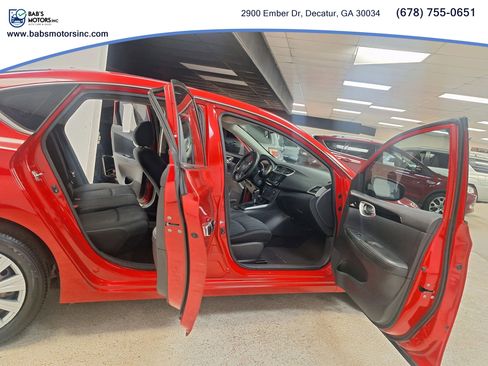 Used 2017 Nissan Sentra SV image 30