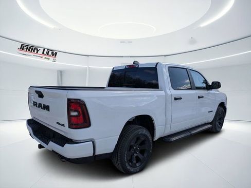 New 2026 RAM 1500 Express AWD/4WD image 3