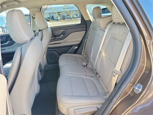 Used 2022 Lincoln Corsair FWD w/ Equipment Group 101A image 19