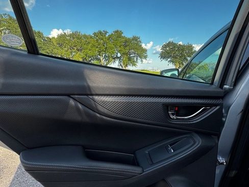 Used 2017 Subaru Impreza 2.0i Limited image 12