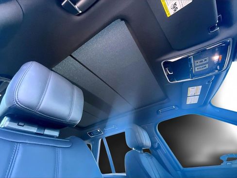 Used 2021 Land Rover Range Rover P525 Westminster Edition image 17