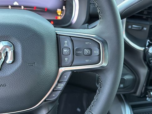 New 2026 RAM 2500 Laramie AWD/4WD image 12