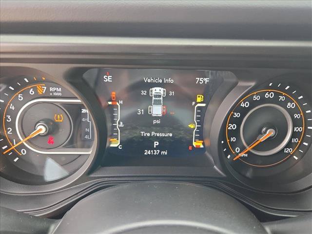 Used 2025 Jeep Gladiator Sport AWD/4WD image 11