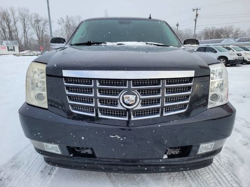 Used 2008 Cadillac Escalade Base AWD 4dr SUV image 2