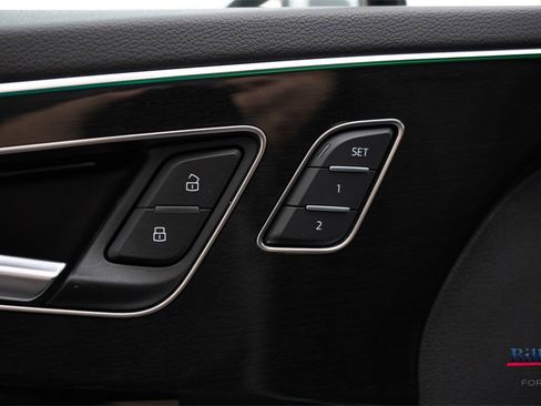 Used 2024 Audi Q7 3.0T Premium Plus image 13