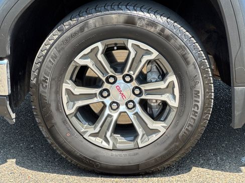 Used 2024 GMC Sierra 1500 SLT image 45