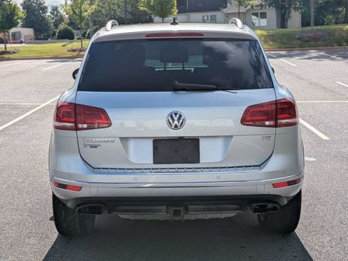Used 2017 Volkswagen Touareg Wolfsburg Edition AWD/4WD image 5