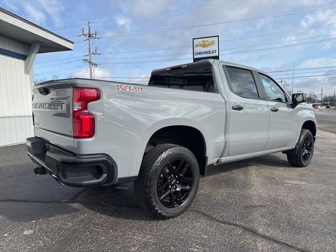 Used 2024 Chevrolet Silverado 1500 LT Trail Boss w/ Convenience Package II AWD/4WD image 7