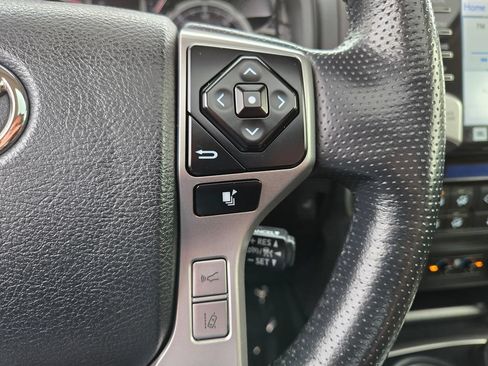 Used 2023 Toyota 4Runner Limited AWD/4WD image 21