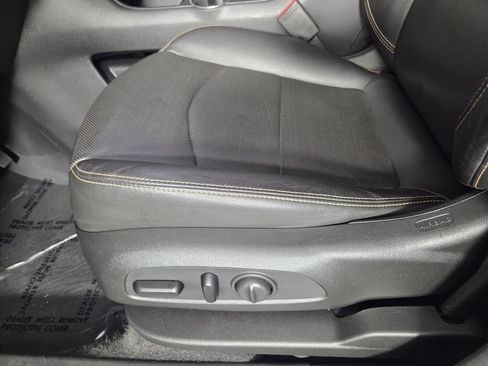 Used 2020 GMC Terrain SLT FWD image 10