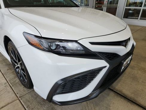 Certified 2024 Toyota Camry SE w/ Cold Weather Package image 8