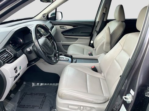 Used 2021 Honda Pilot Touring image 22
