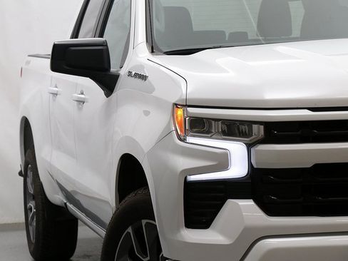 Used 2024 Chevrolet Silverado 1500 RST image 4
